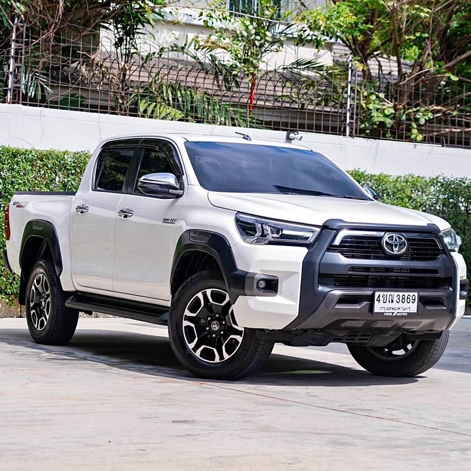 2023 Toyota Hilux