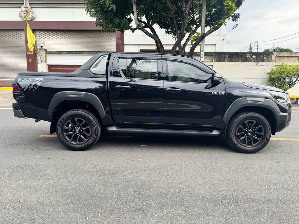 2024 Toyota Hilux